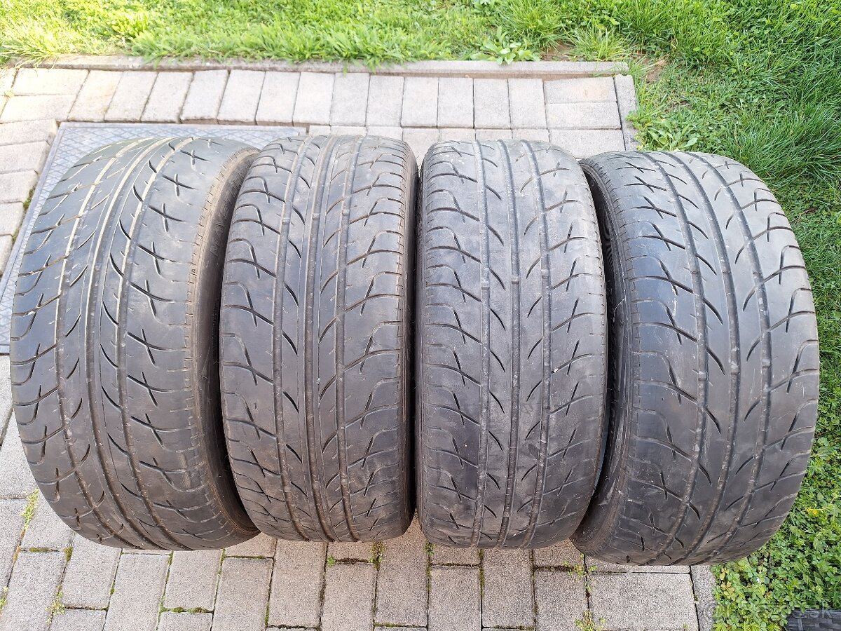 Letne pneumatiky 225/45r18