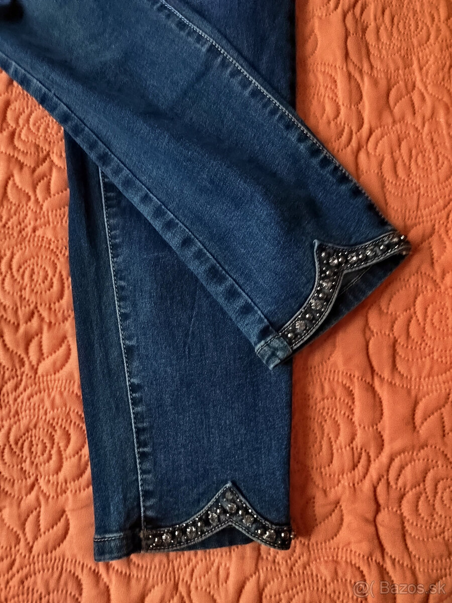 Dámske džínsy č. 46