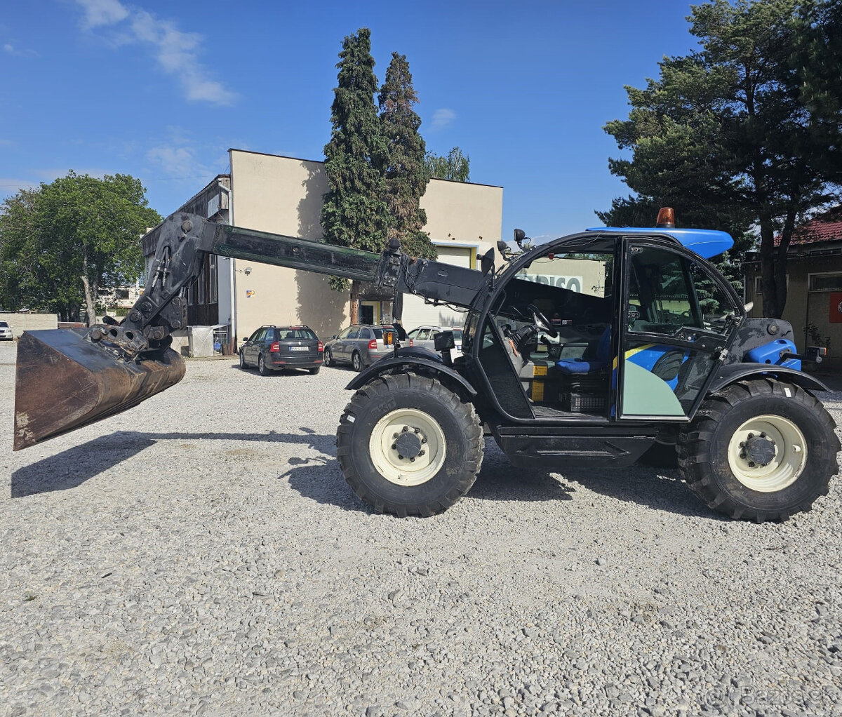 Manipulátor New Holland LM5040