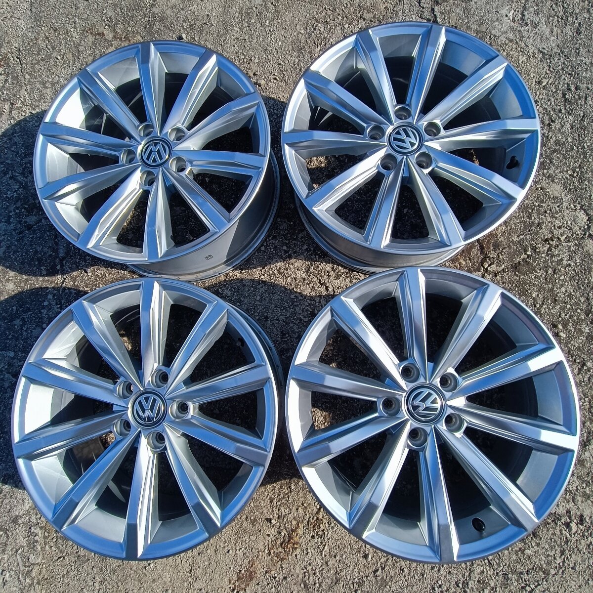 VW alu disky LONDON 5x112 ET40