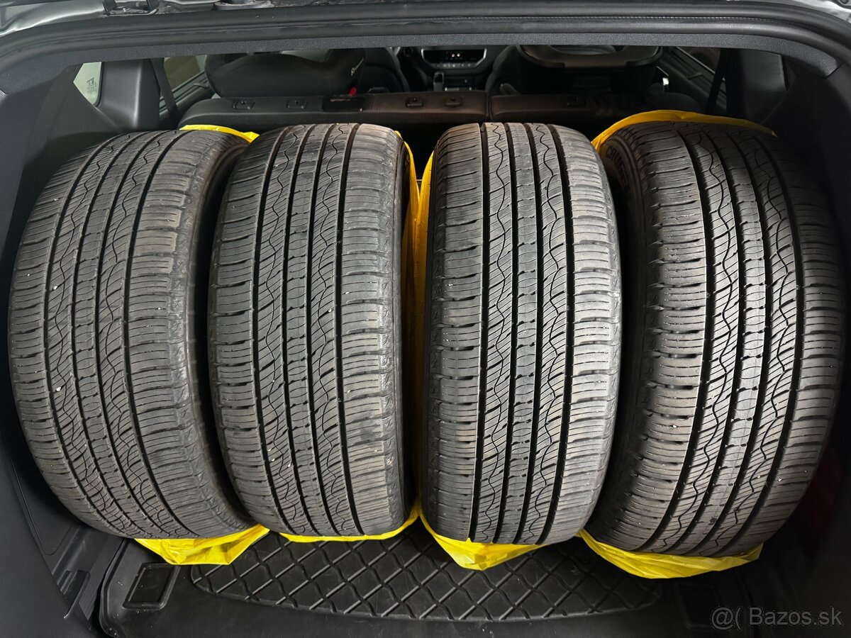 Kumho Crugen PREMIUM 255/50R20 105H M+S