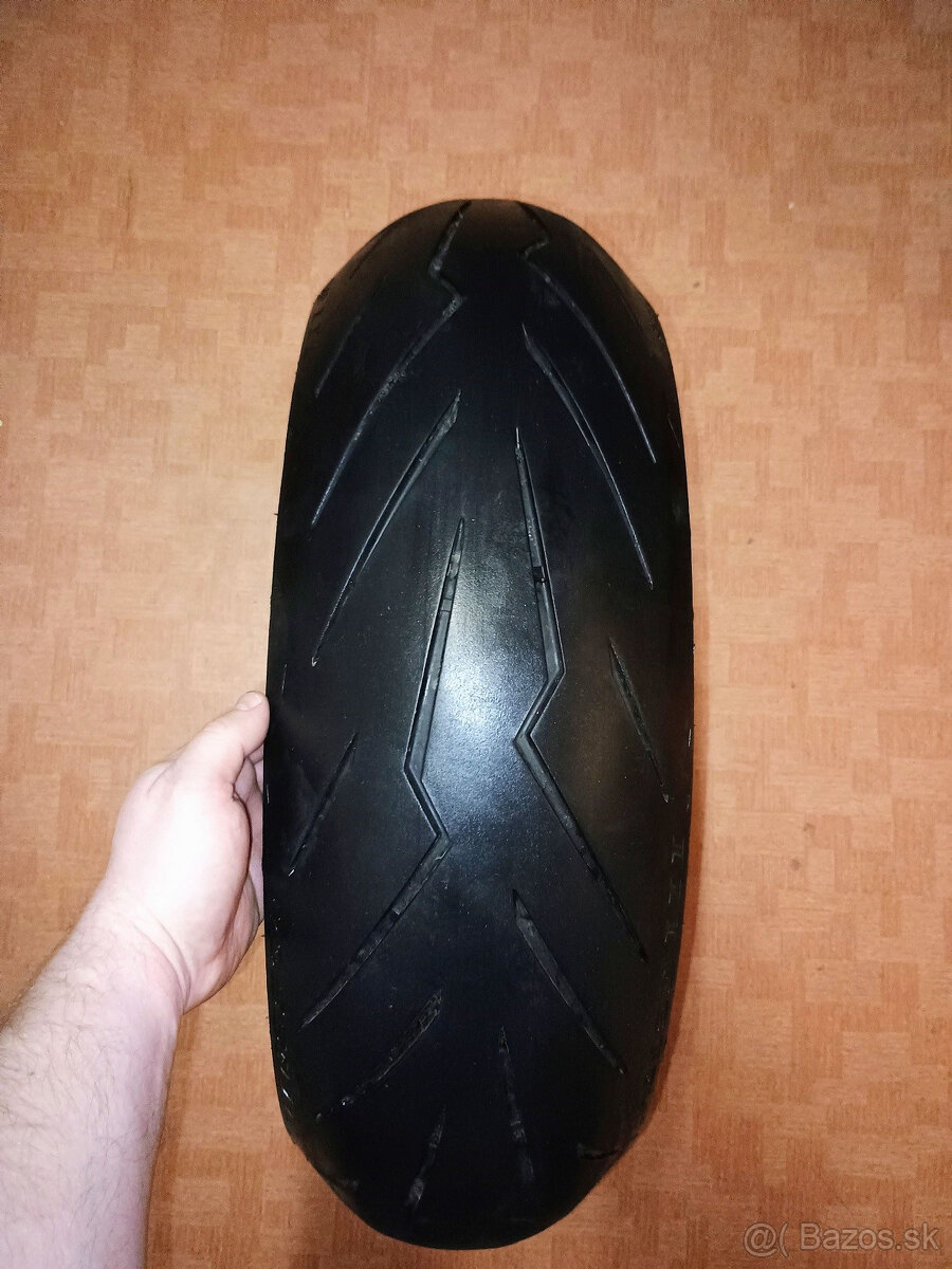 PIRELLI 180/55 ZR17 zadná