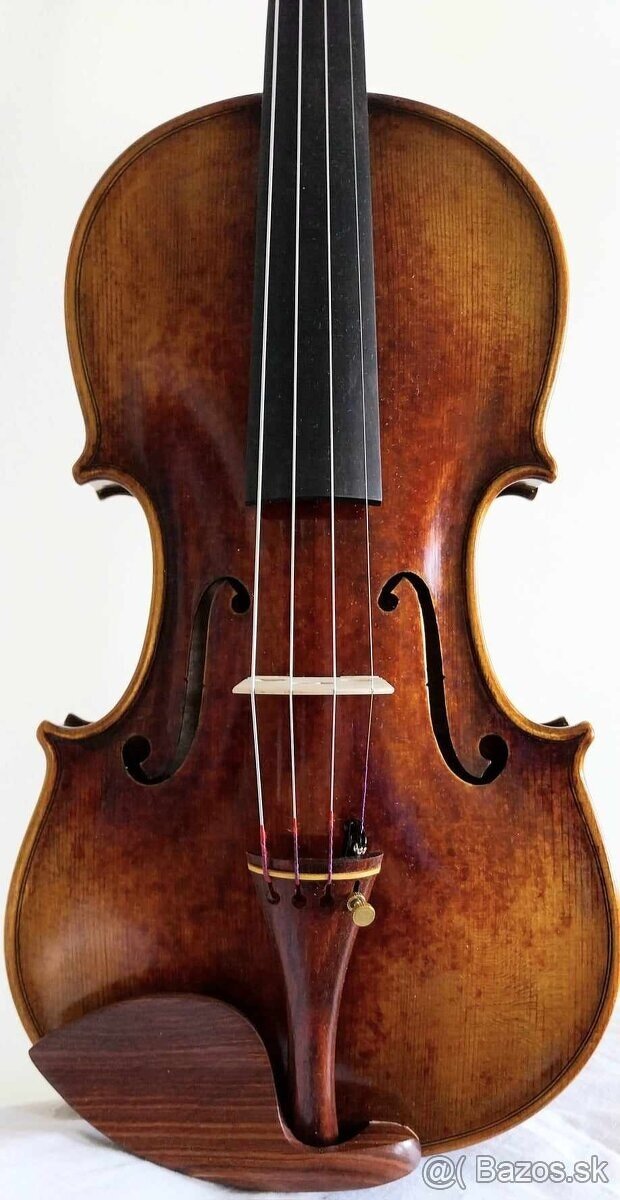 husle 4/4  Stradivari " Lady Harmsworth 1703" model