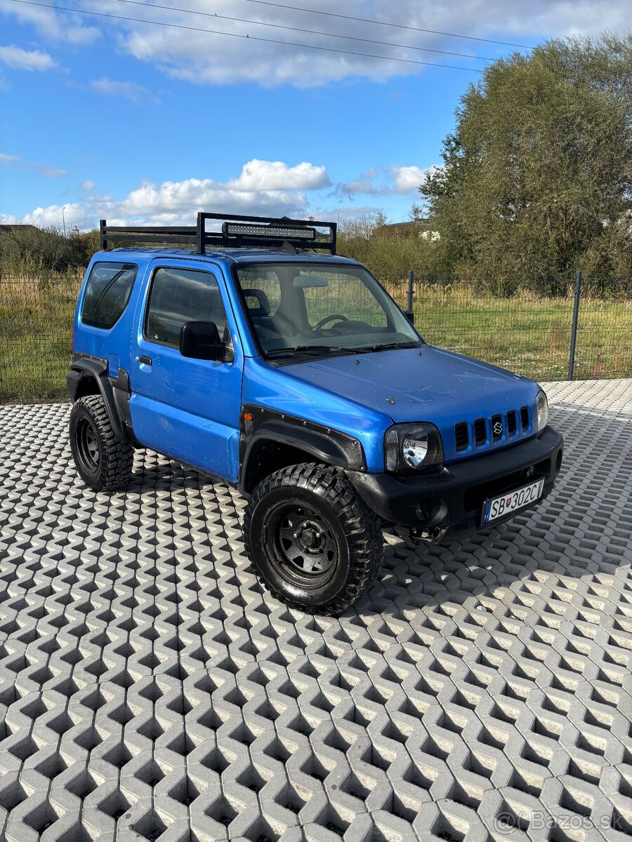 Predam Suzuki jimny 4x4 benzin