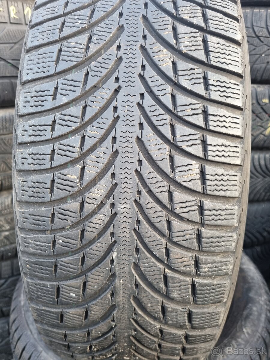 235/65R17