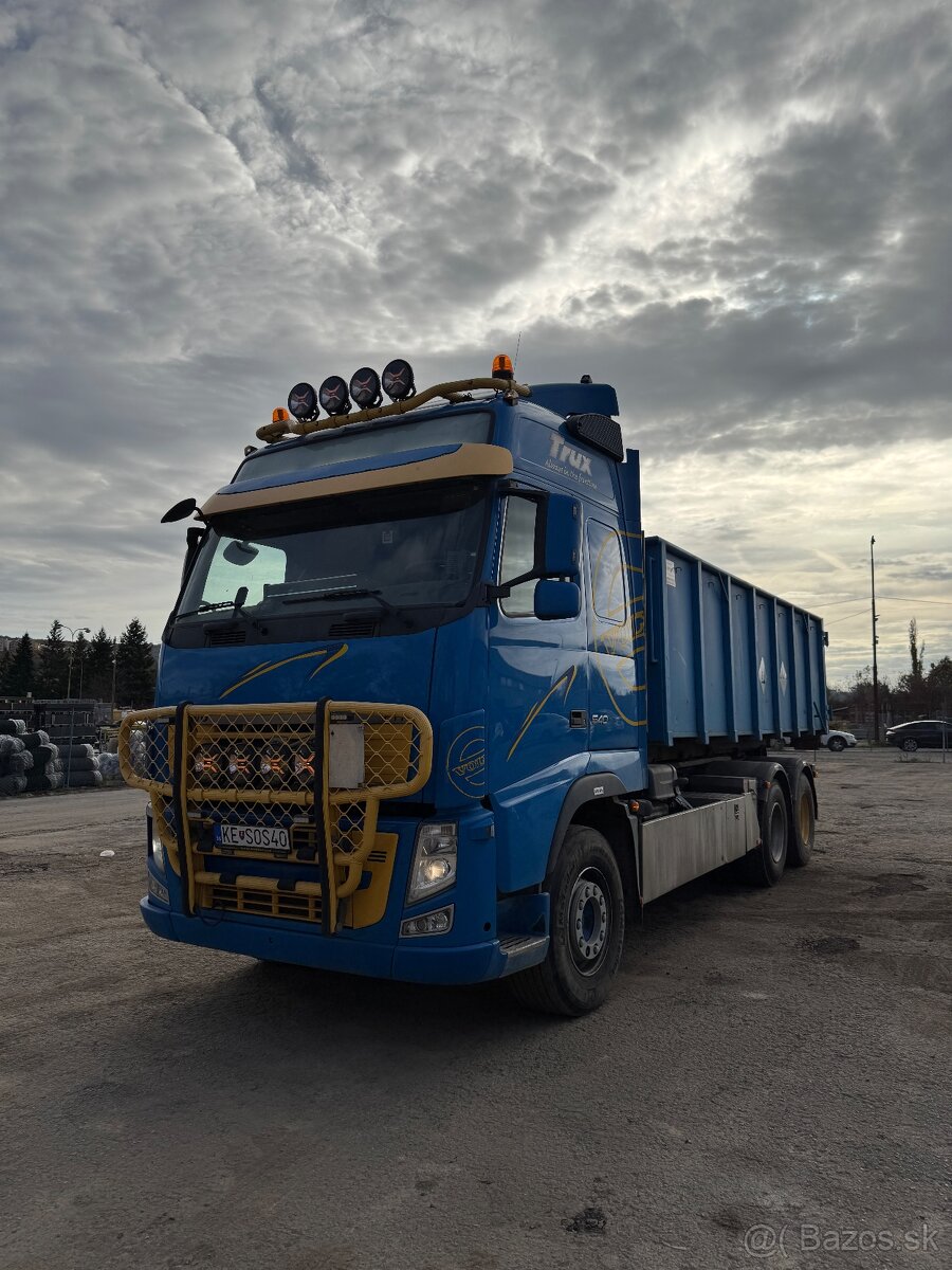 Volvo FH 540 hákový nosič kontajnerov