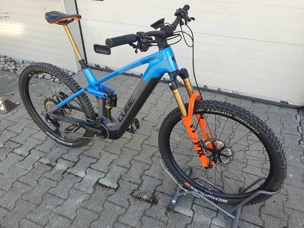 CUBE Stereo Hybrid 140 HPC Actionteam 750 velkost L, 29"