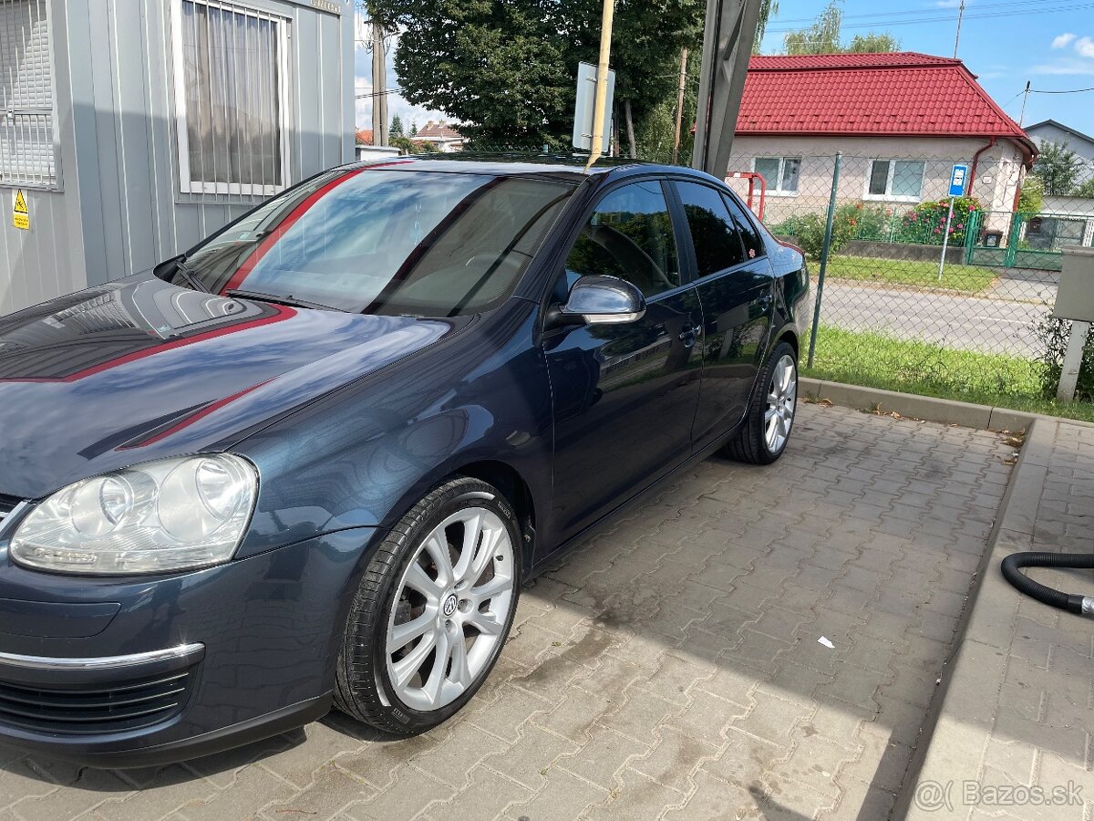 Volkswagen Jetta 1.6-75kw