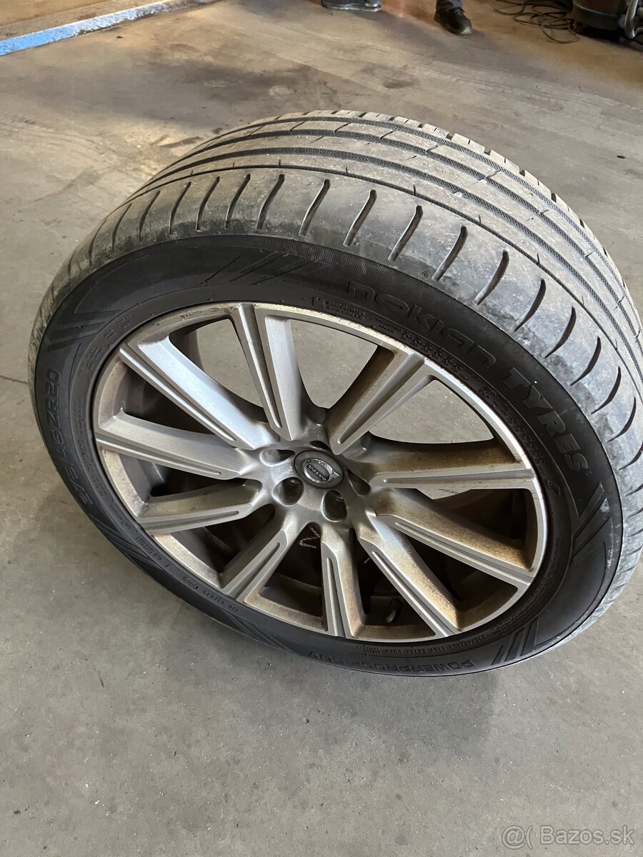 NOKIAN 4ks, 275/45 R 20 letné