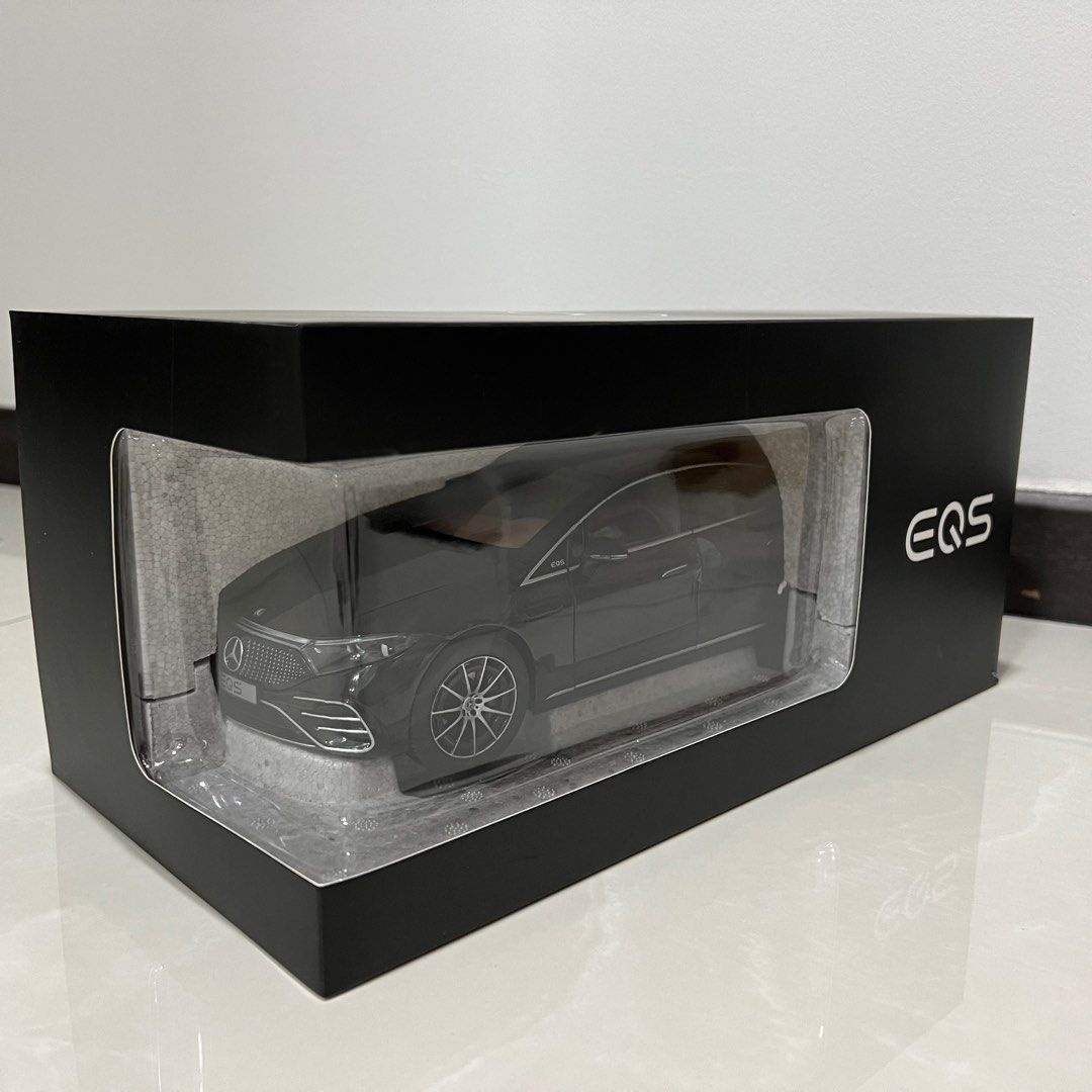 1:18 NZG Mercedes Benz EQS