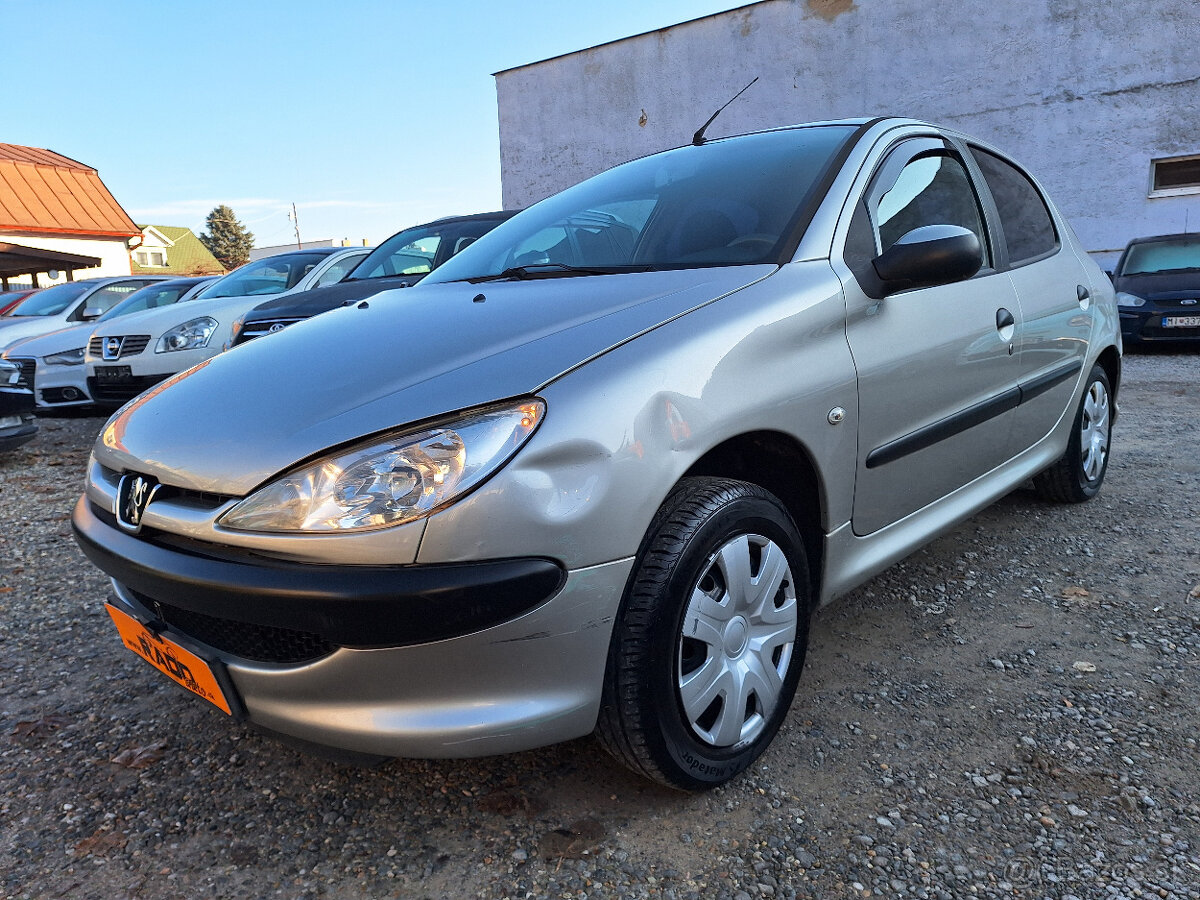 Peugeot 206 1,4e Trendy + LPG Plyn - AJ NA SPLÁTKY 