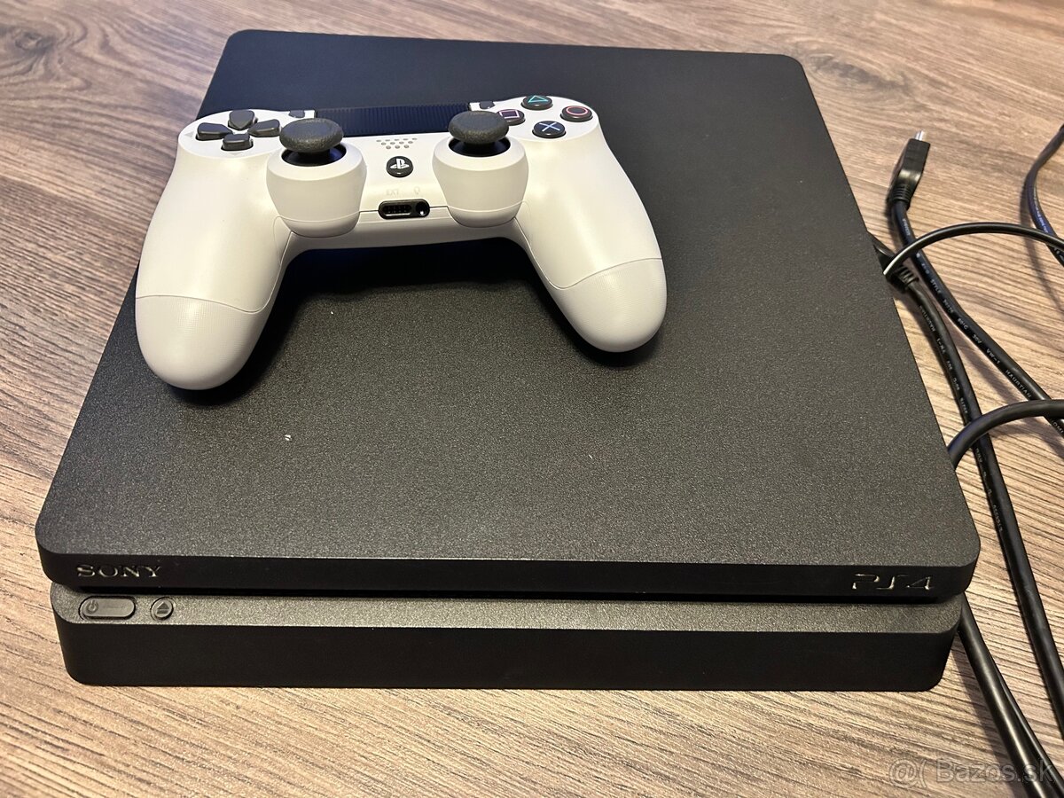 PS4 Slim