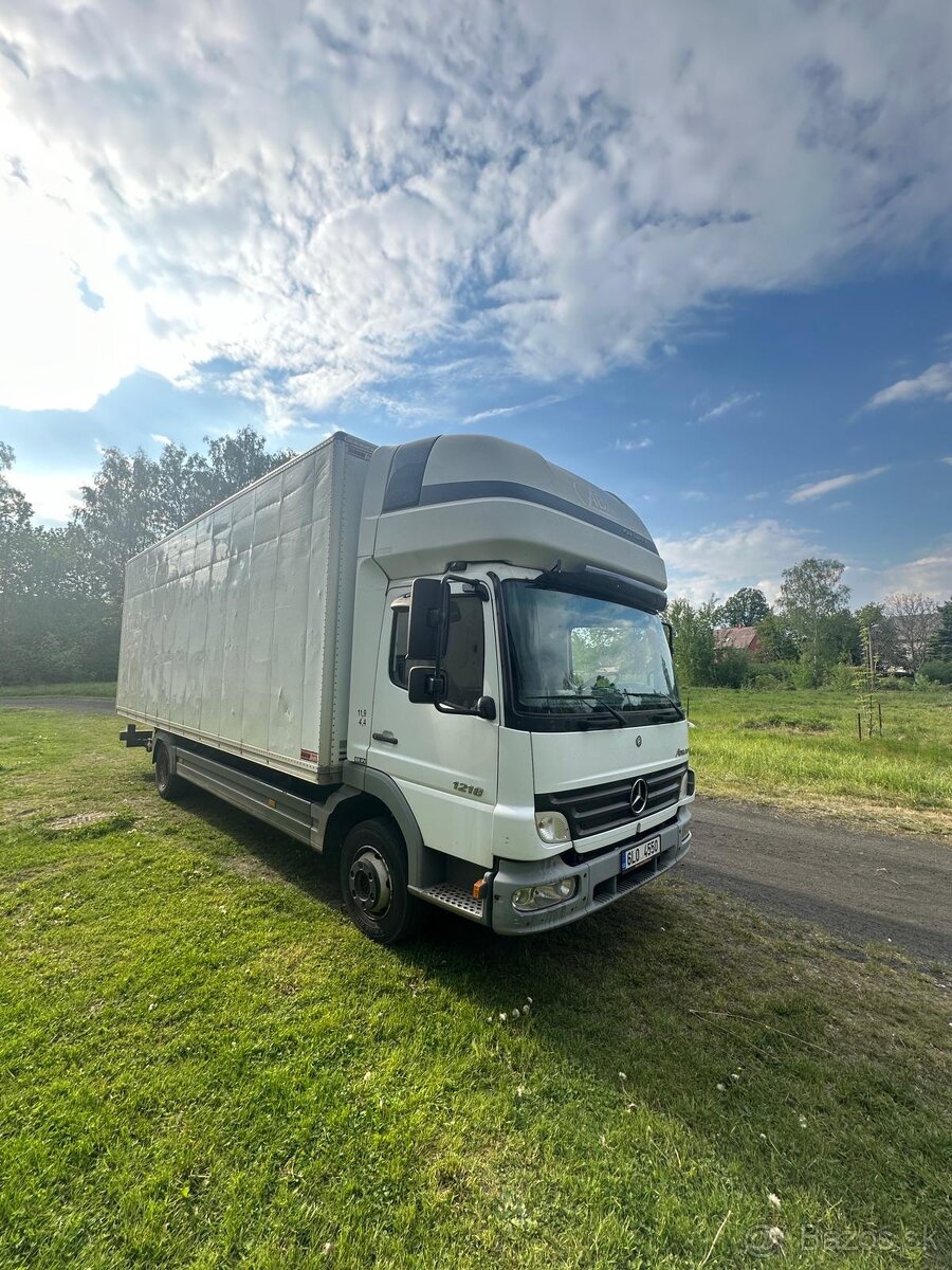 Mercedes atego 1218