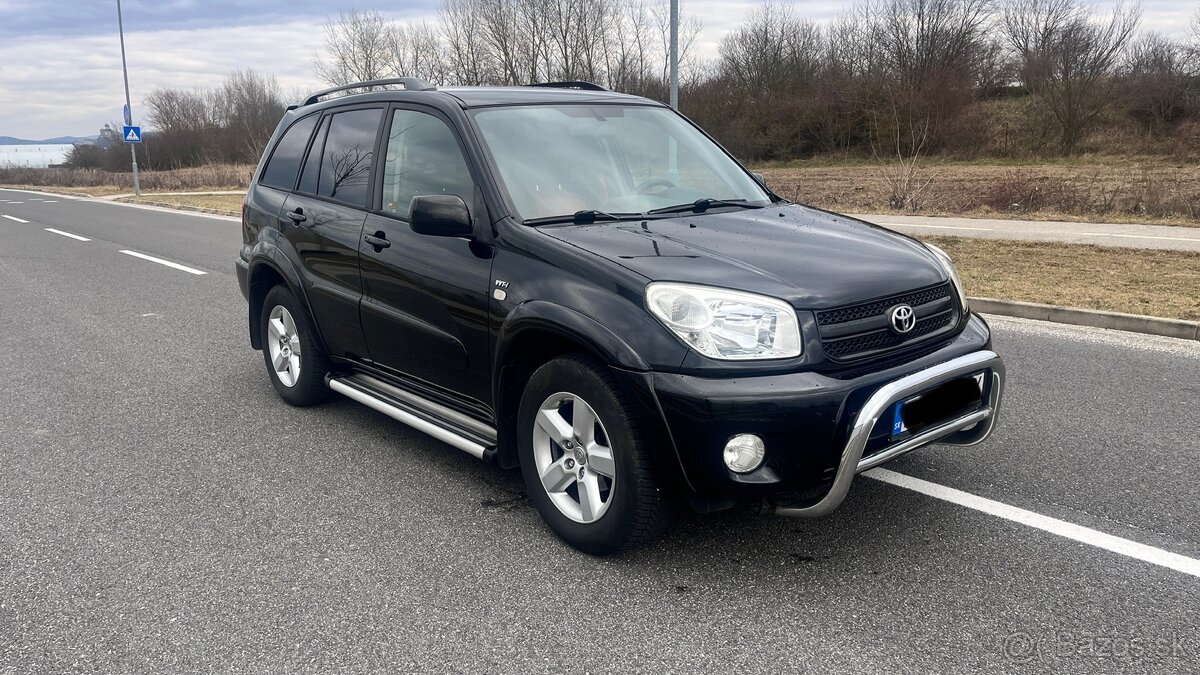 Toyota RAV4 2.0 110kw benzín,2005