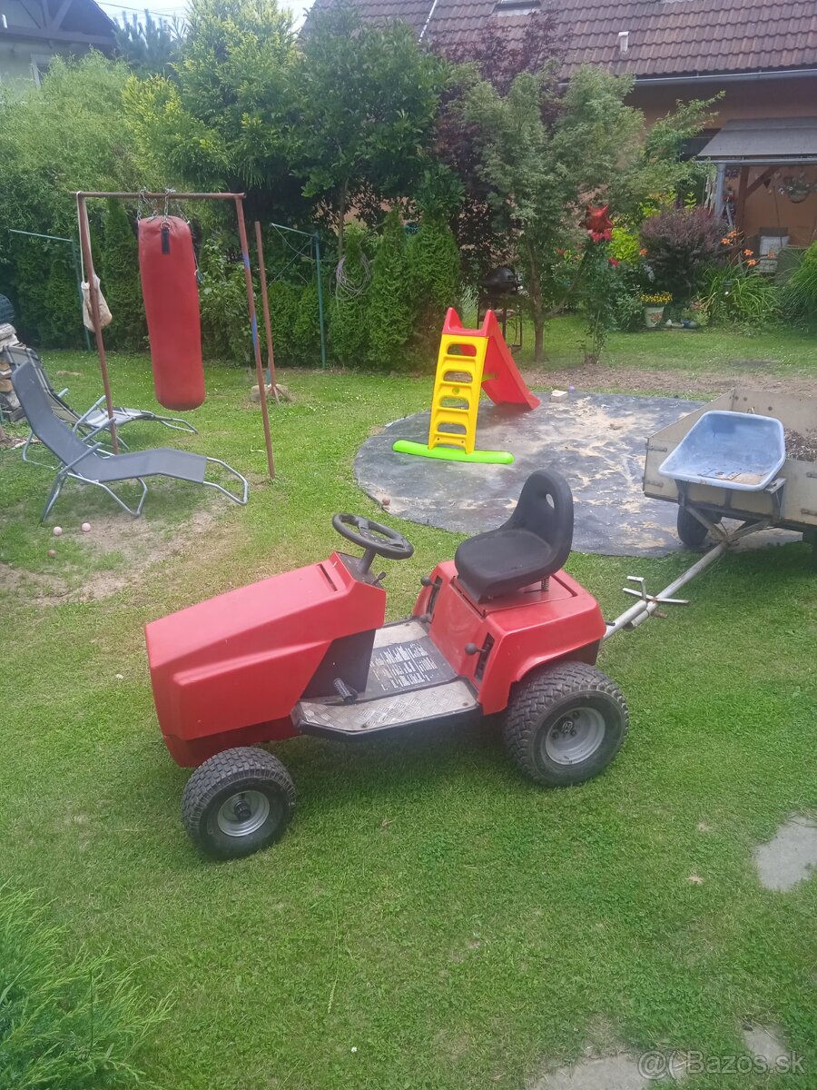 Záhradný traktor