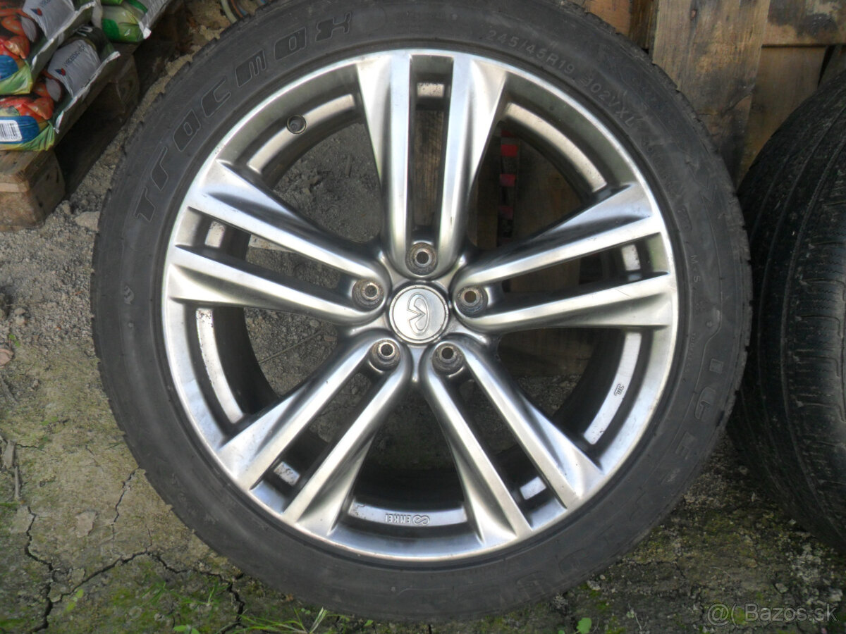 Predam sadu alu diskov R19 5x114,3 Infiniti