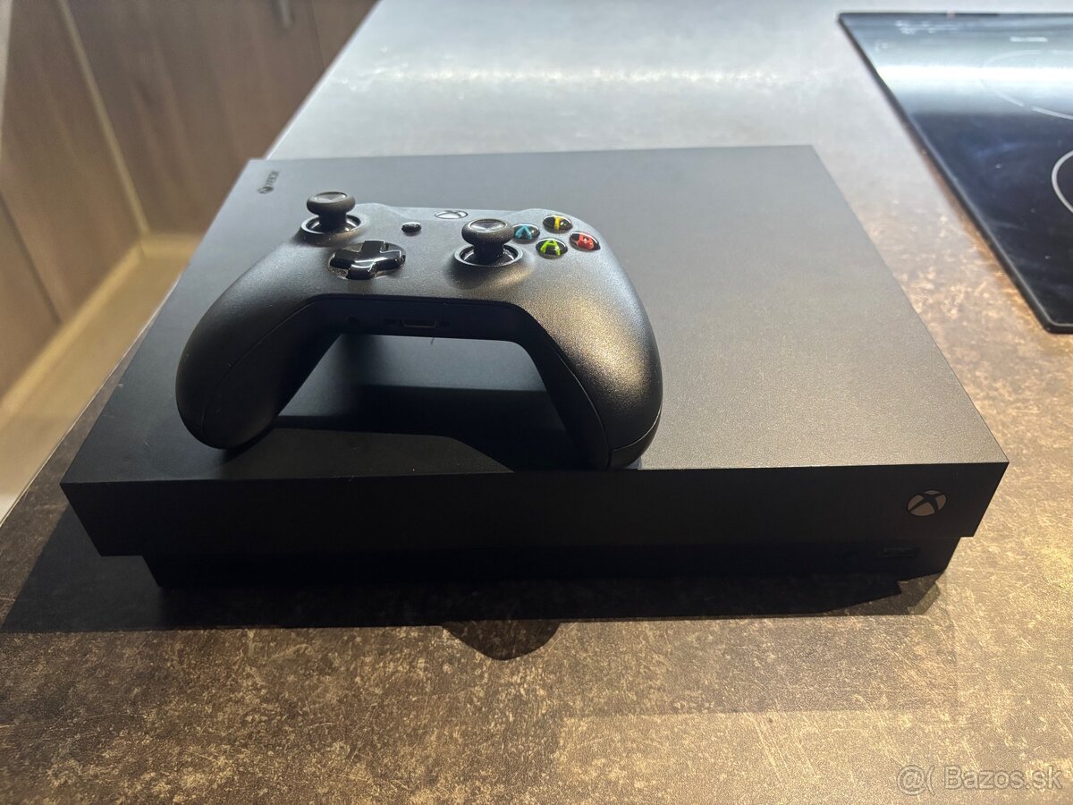 XBOX ONE X 1TB