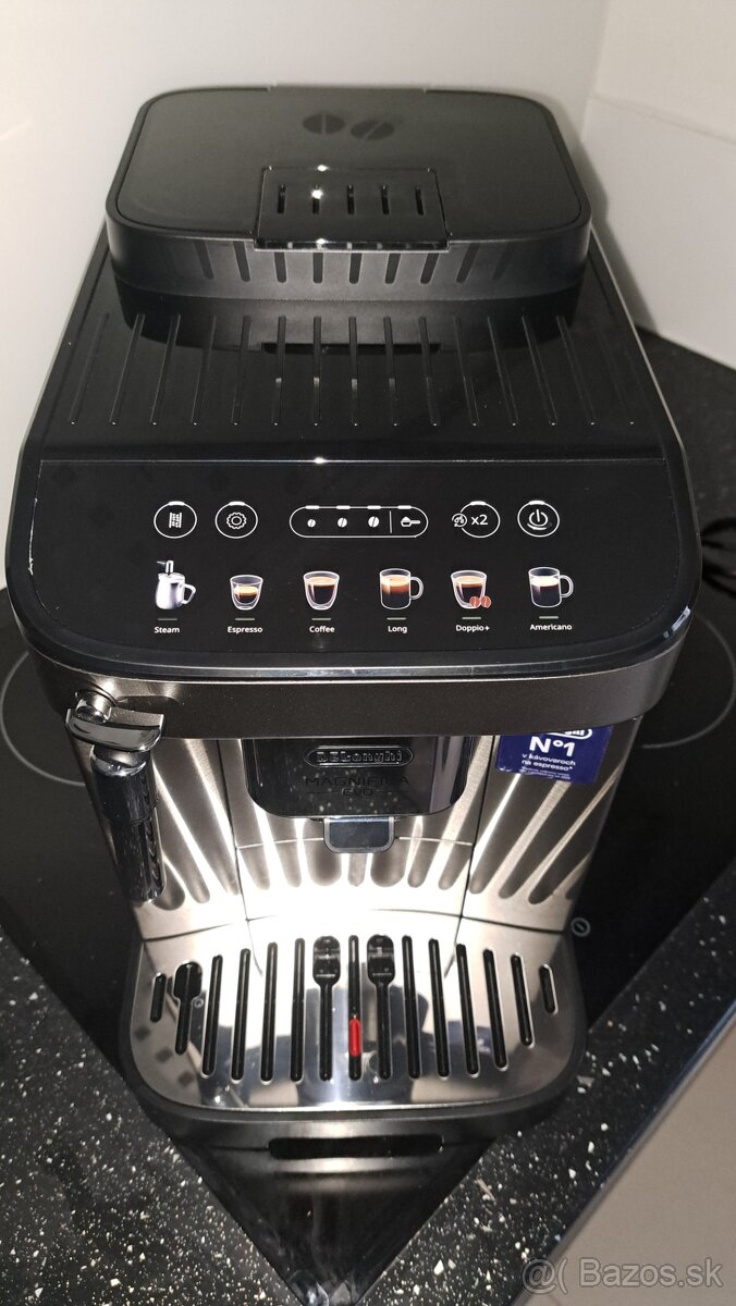 kávovar DeLonghi