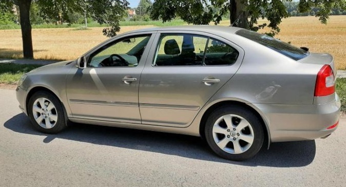 Predam Škoda Octavia 2 facelift   1.9tdi 77kw