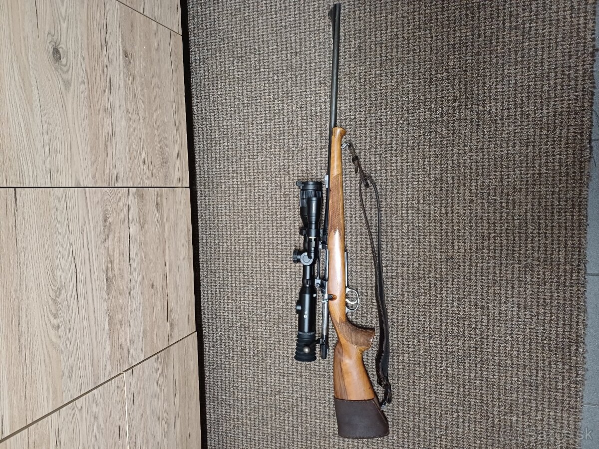 CZ550LUX