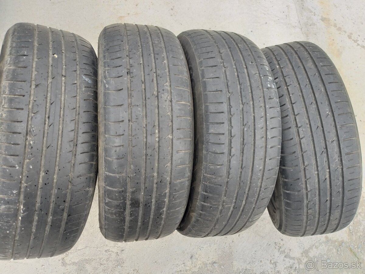 Predam 4ks letne pneumatiky Hankook 235/55 r19