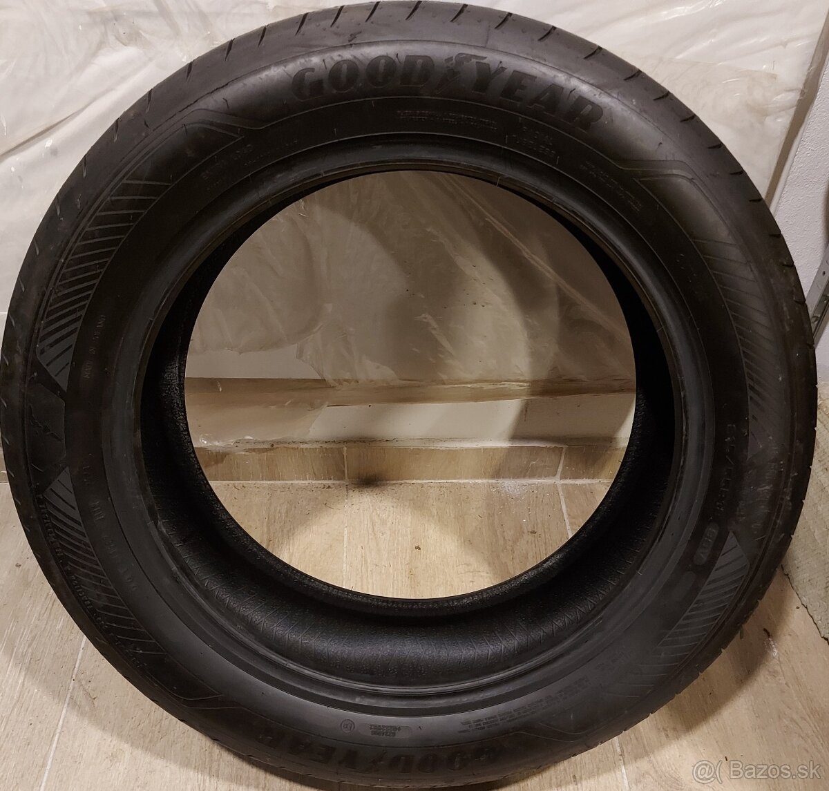 Nové, špičkové letné pneu GoodYear - 215/55 r18