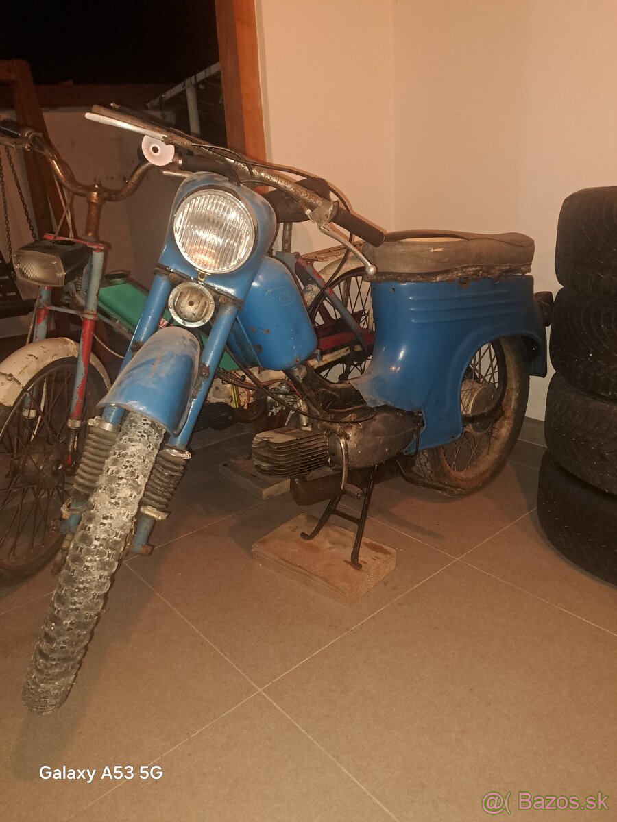 Jawa 555 pionier