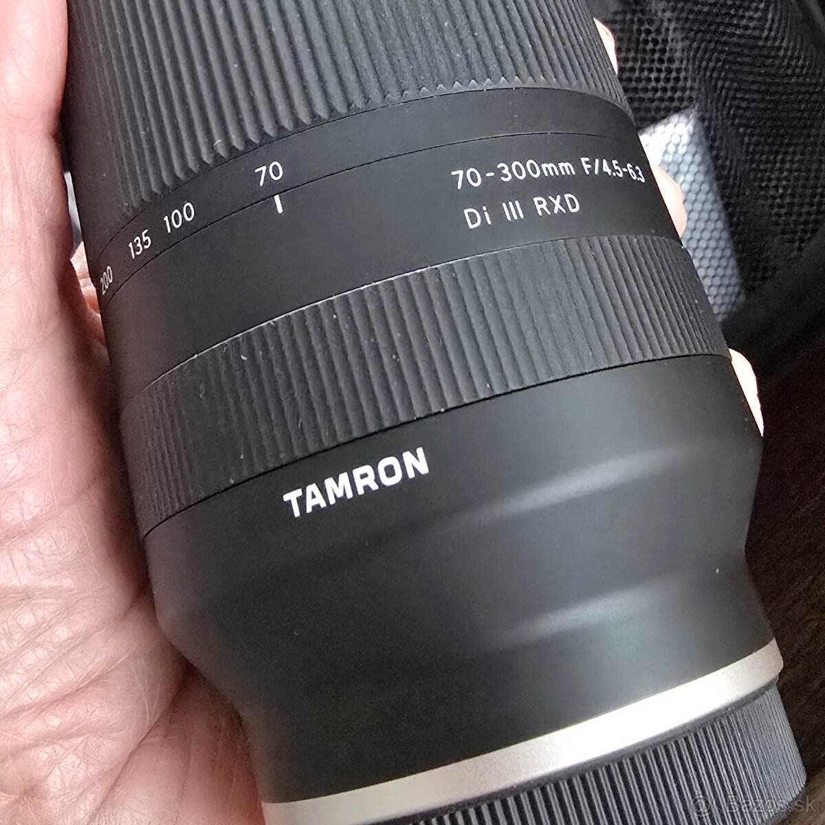 Tamron 70-300mm teleobjektív pre Sony e