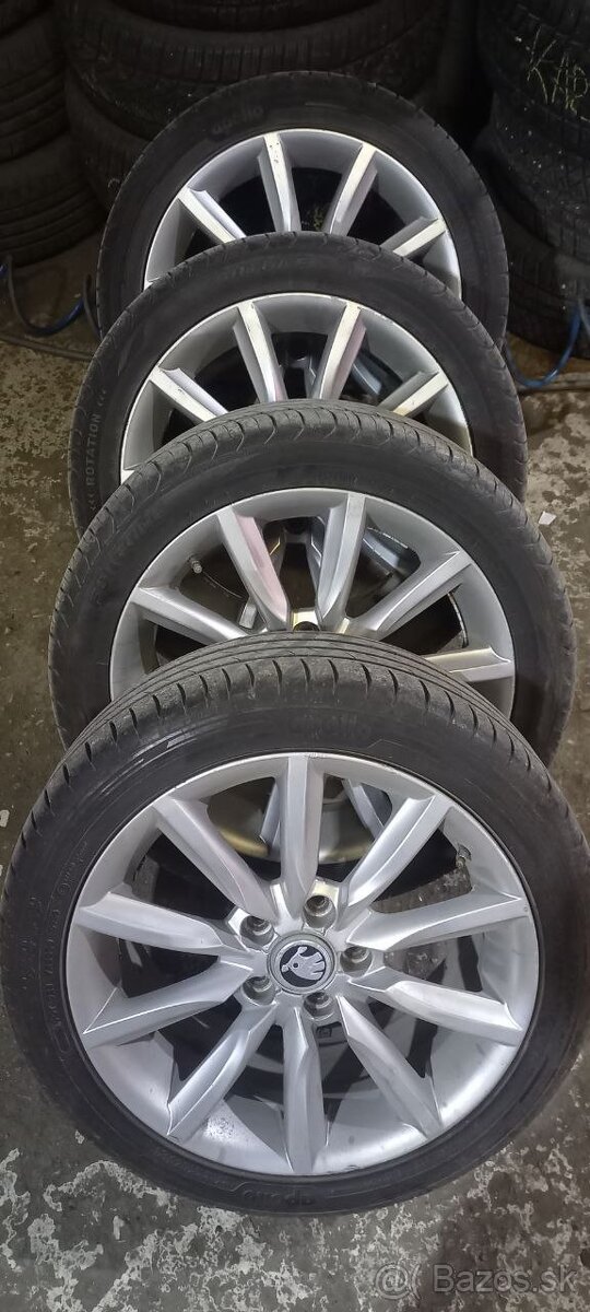 Predam Elektróny Škoda 225/45 R17