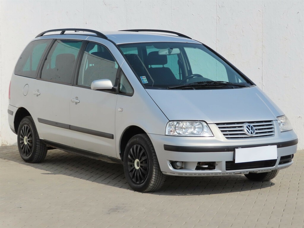 Volkswagen sharan 1.9 tdi a 2.3vr5 4x4 Rozpredam na náhradné