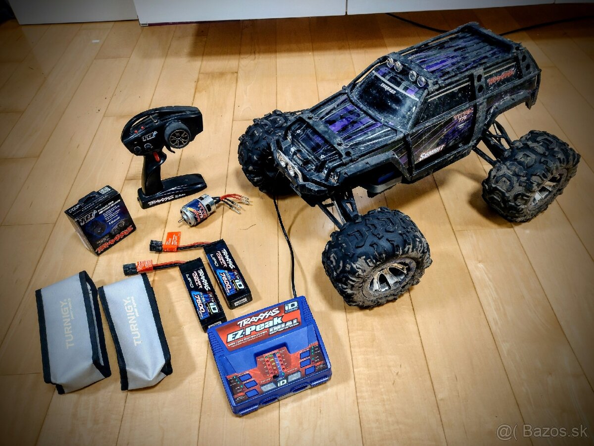 Traxxas Summit 1:10 (fialovy) 4WD a prislusenstvo