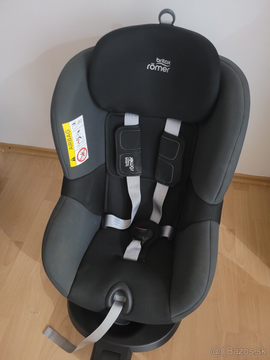 otočná autosedačka Britax