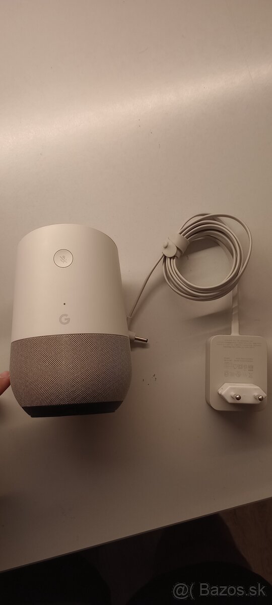 Google Home - reproduktor s umelou inteligenciou