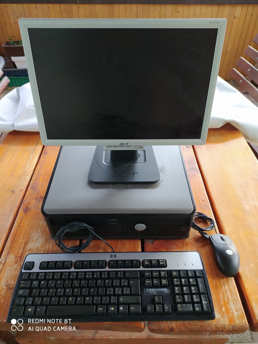 PC HP stolový počítač