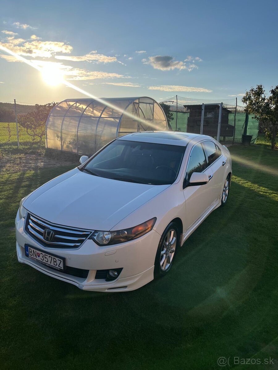 Honda Accord  sedan, 2.4 benzín, 148kW