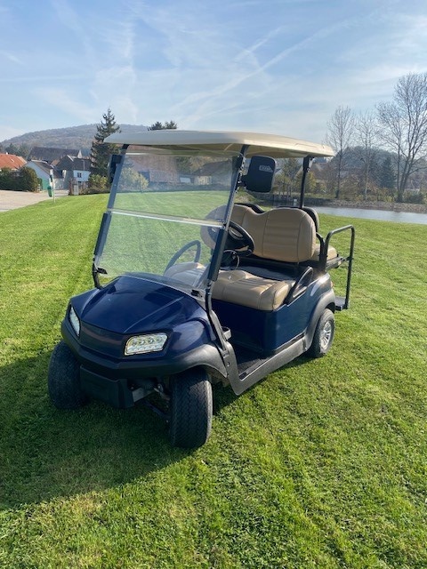 Golfove Elektricke Auticko Club Car Tempo