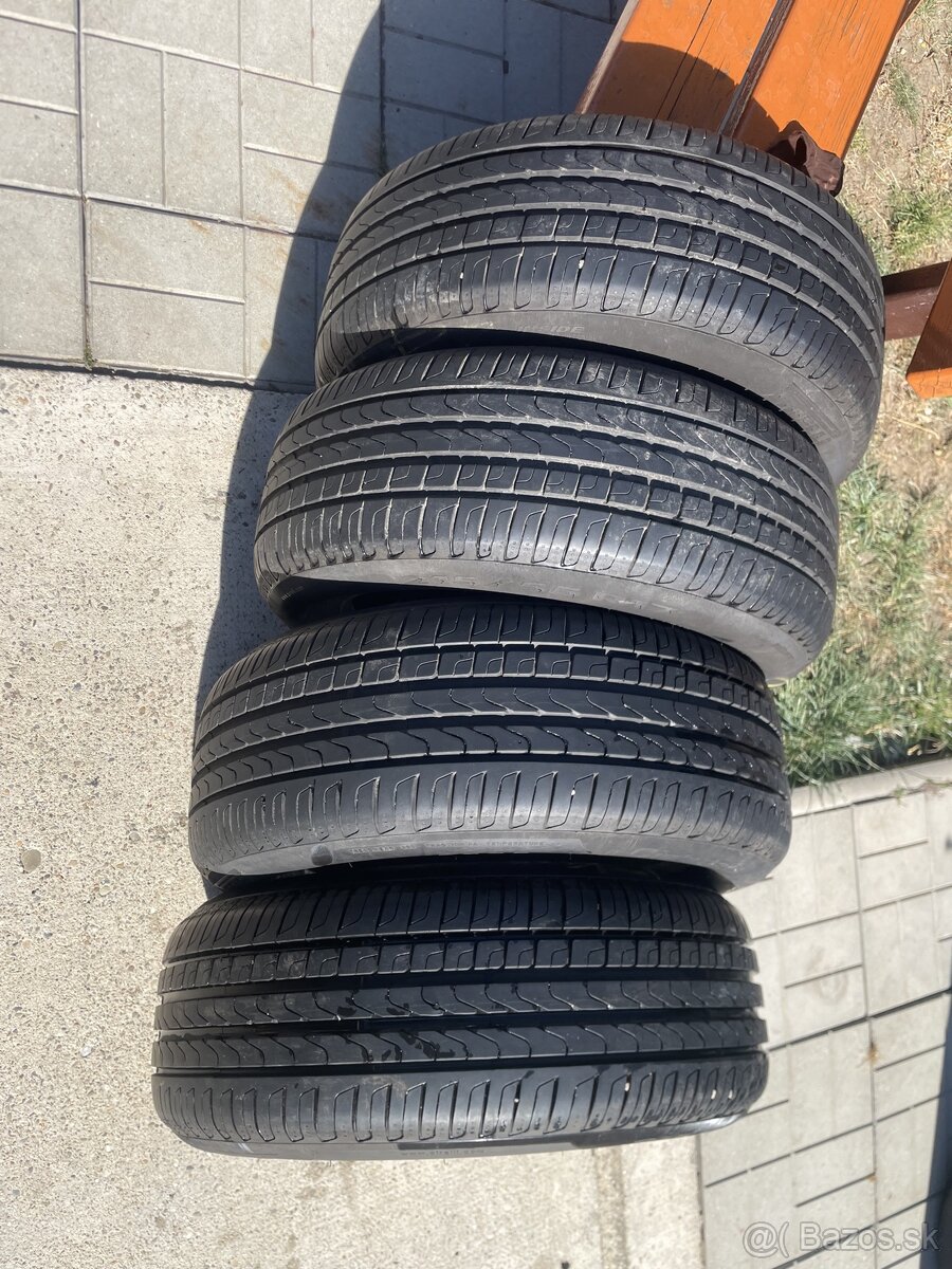 215/55 R17