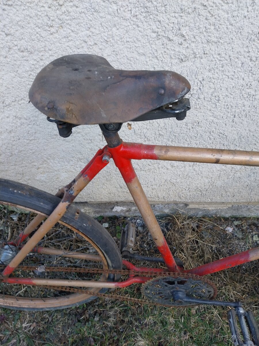 Predám veľmi starý bicykel STADION