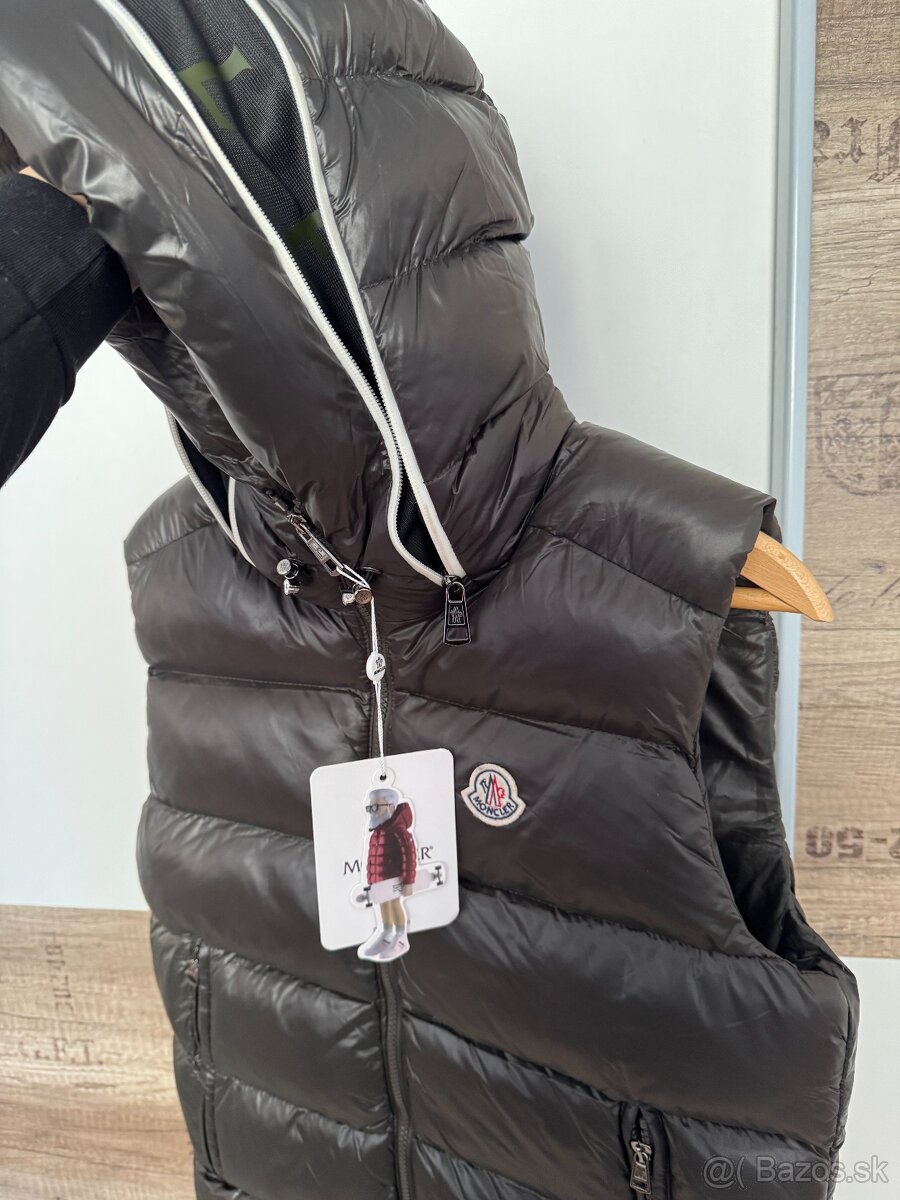 MONCLER bunda - vesta bez rukávov