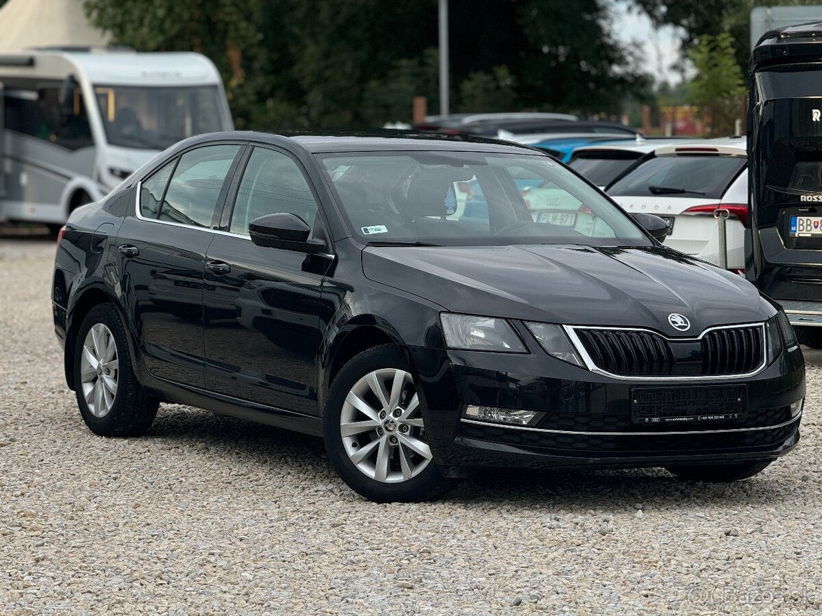 Škoda Octavia 1.6 TDI DSG Style Facelift Sedan, Navigácia