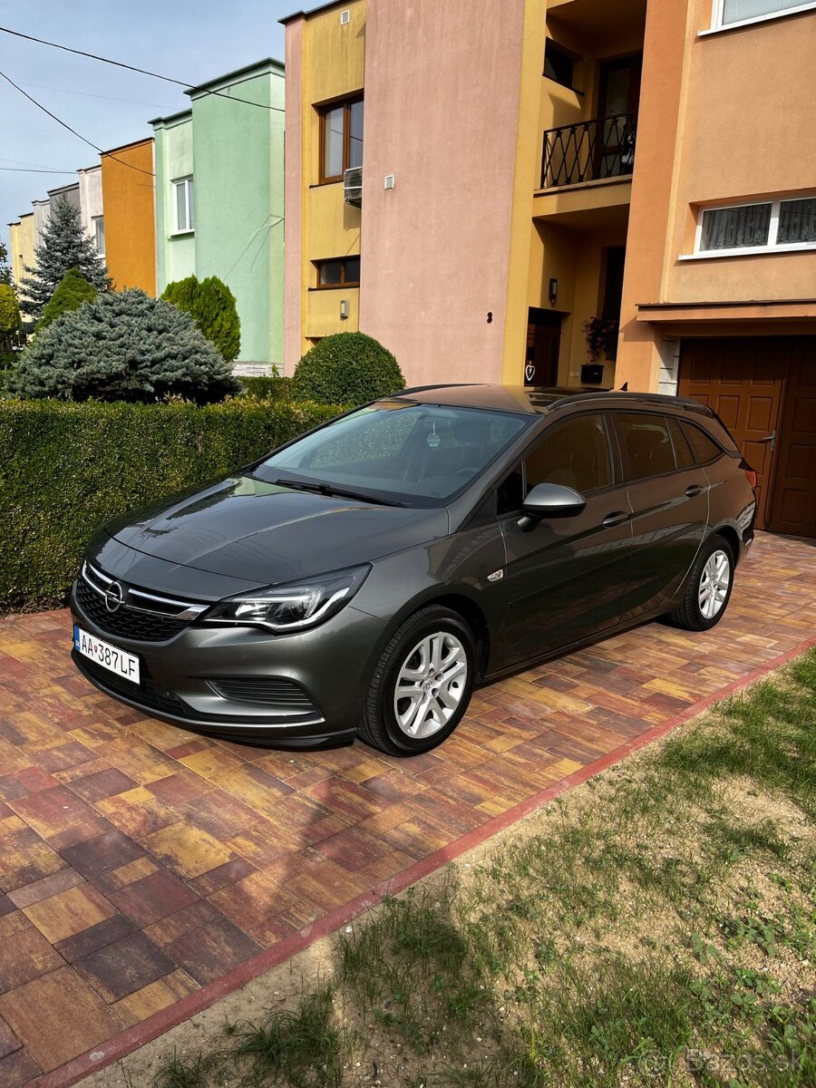 Opel Astra sport touer