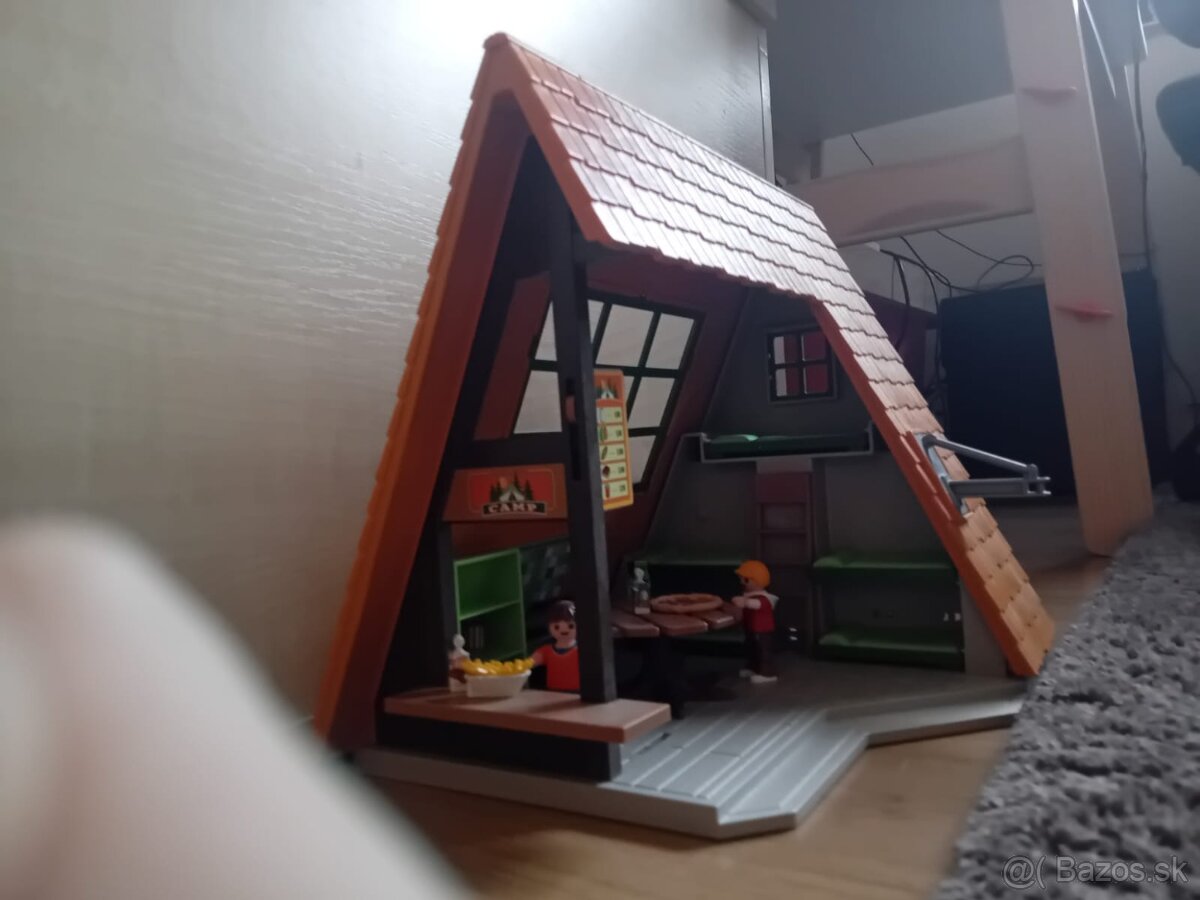 Predám Playmobil camp s postavičkami