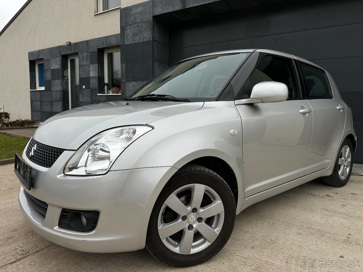 Suzuki Swift 1.3i GLX -68kW-r.v2009