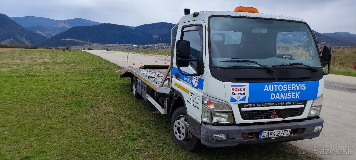 Odtahové vozidlo Mitsubishi fuso-canter