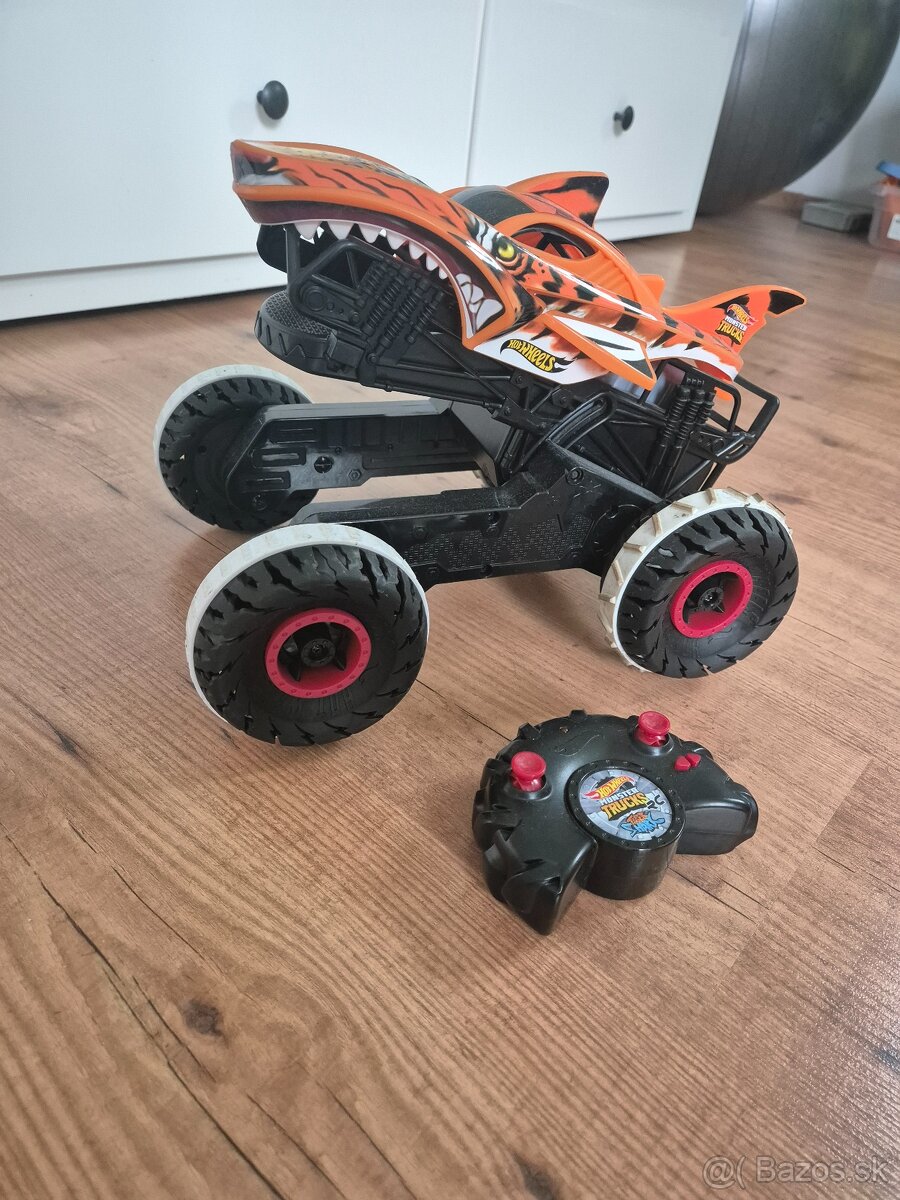 Hit wheels monster truck big truck