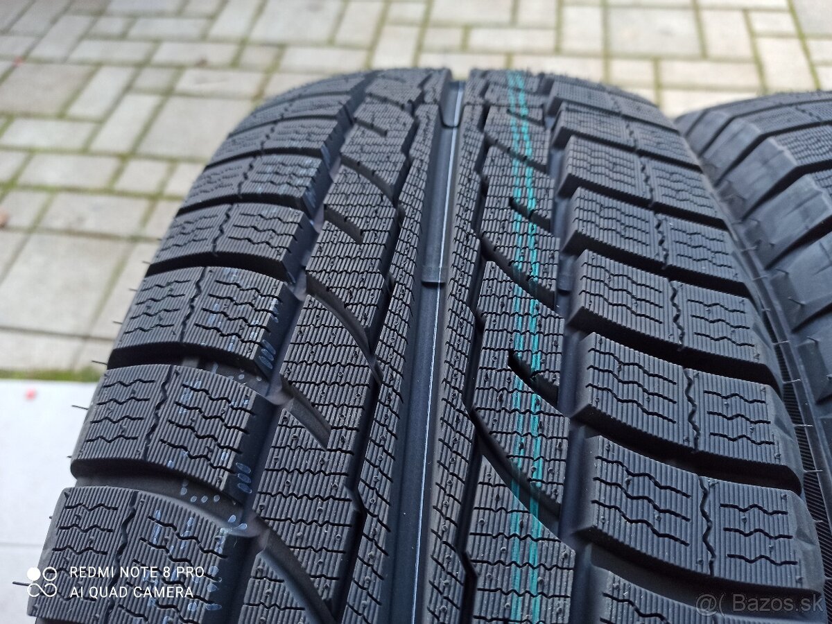 zimne pneu 225/70 R15 C