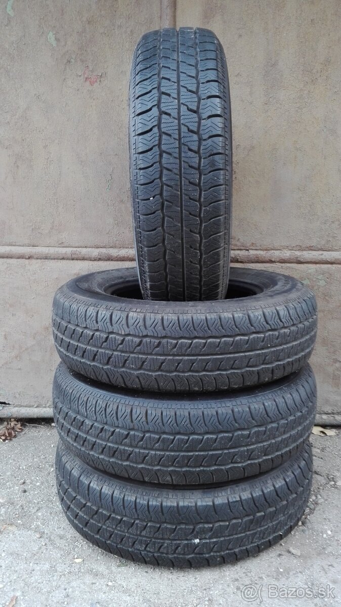 Predám 4-celoročne pneumatiky Maxxis Van 215/75 R16C