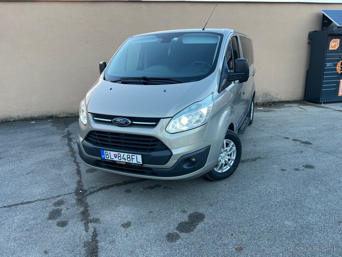 Ford Tourneo Custom 2.2 TDCi 125 L2H1 kup. v SR