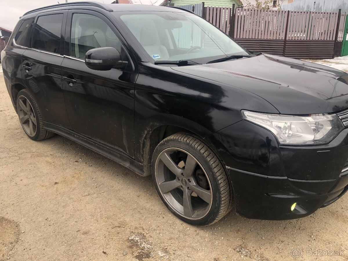 Mitsubishi Outlander Phev