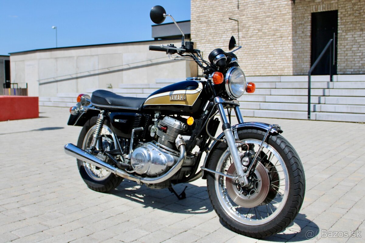 Yamaha TX 750